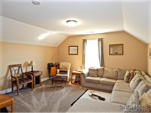 37 Alaskan Drive - Photo 16