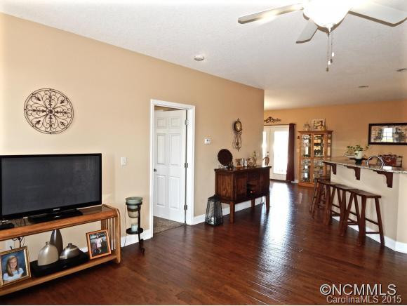 37 Alaskan Drive - Photo 9