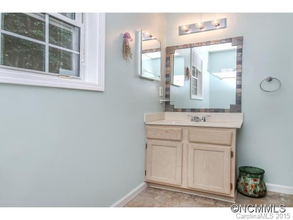 320 Mountain Crest - Photo 11