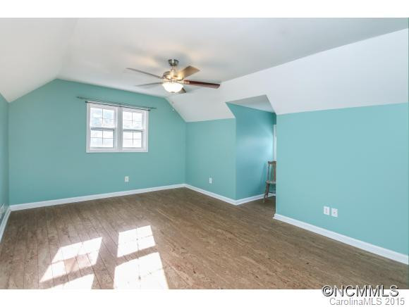 320 Mountain Crest - Photo 12