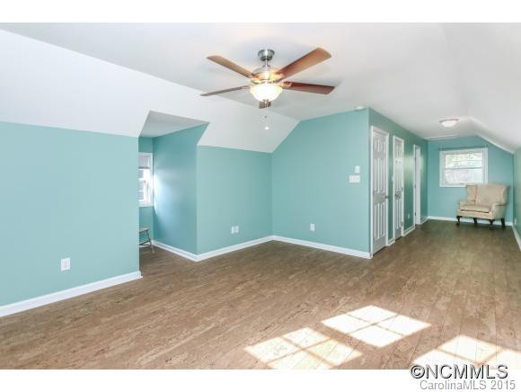 320 Mountain Crest - Photo 13