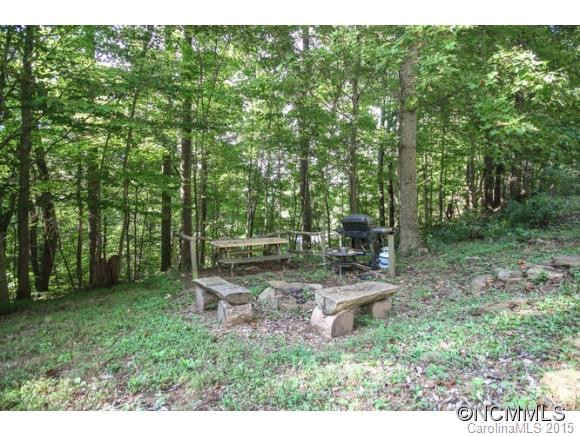 320 Mountain Crest - Photo 17
