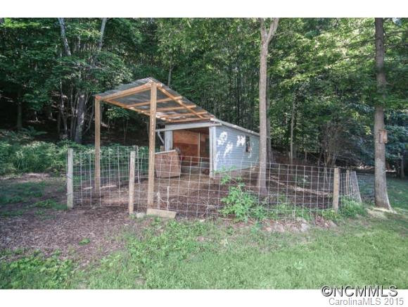 320 Mountain Crest - Photo 18