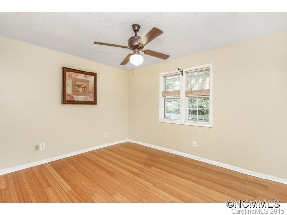 320 Mountain Crest - Photo 8
