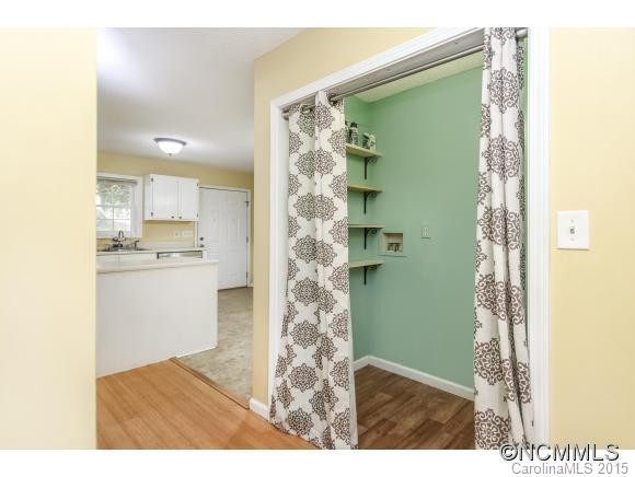 320 Mountain Crest - Photo 9