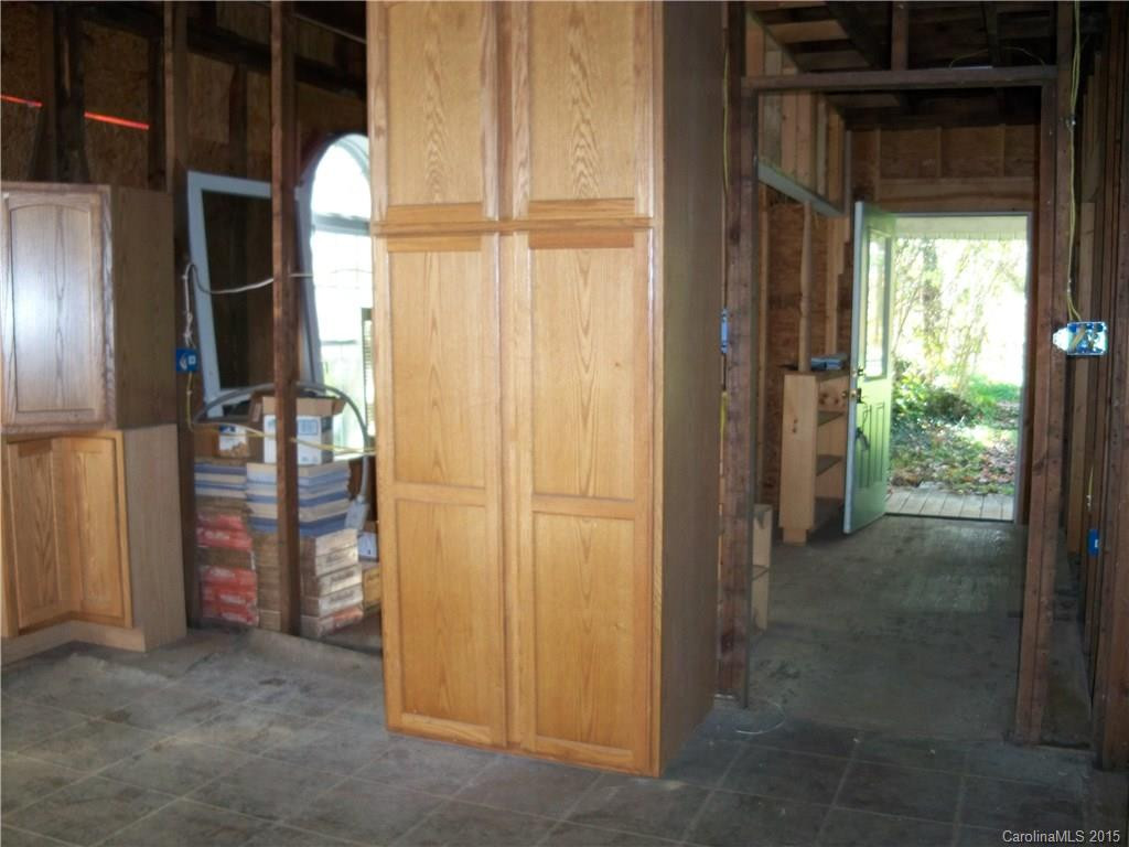 121 McDonald - Photo 12