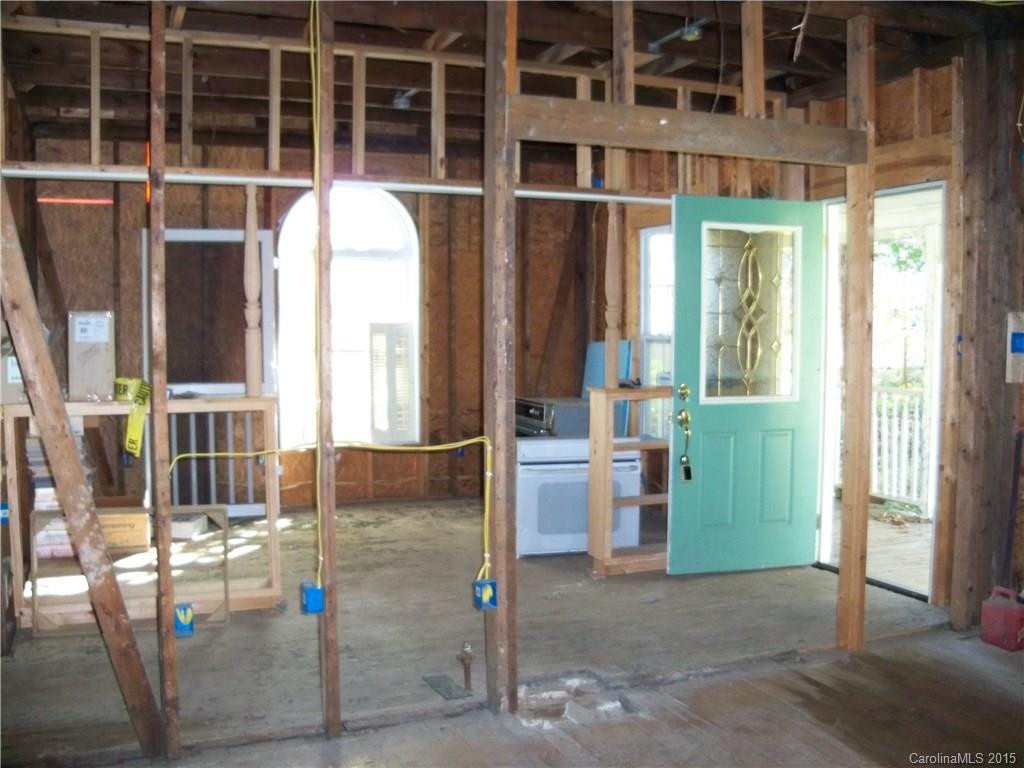 121 McDonald - Photo 7