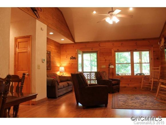 242 Eagles Roost - Photo 8