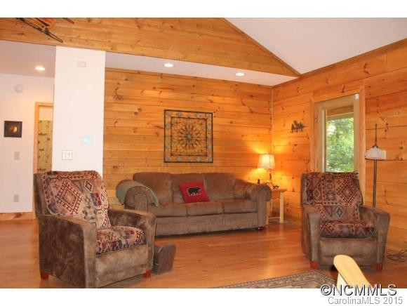 242 Eagles Roost - Photo 9