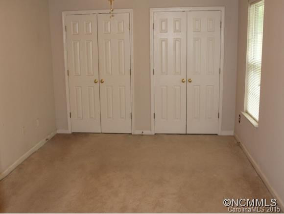 196 Farington Circle - Photo 12