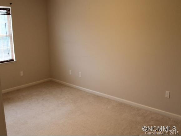 196 Farington Circle - Photo 16