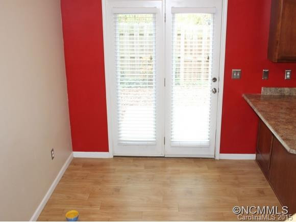 196 Farington Circle - Photo 5