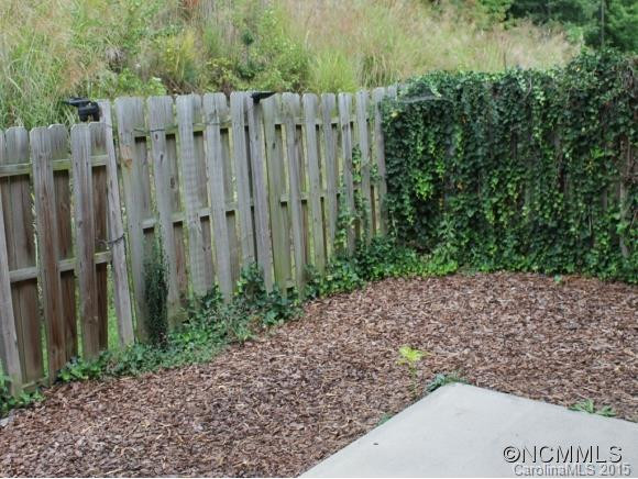196 Farington Circle - Photo 7