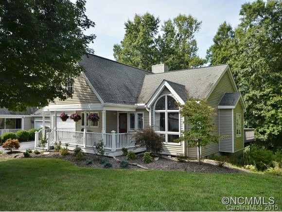110 Carriage Walk Lane