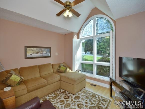 110 Carriage Walk Lane - Photo 11