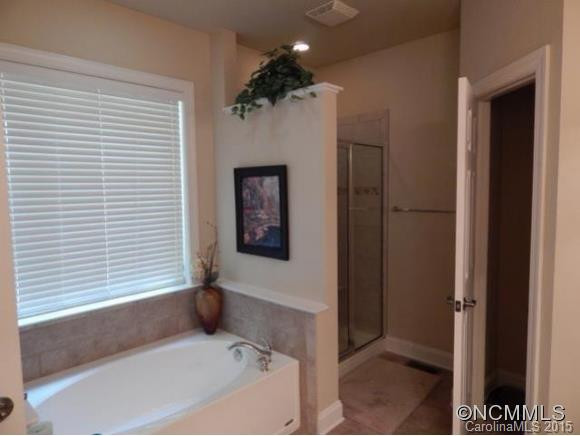 200 Classic Oaks Circle - Photo 5