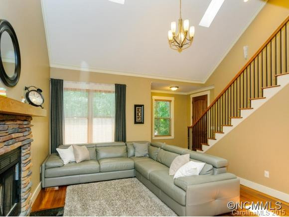 137 Laurel Loop - Photo 5