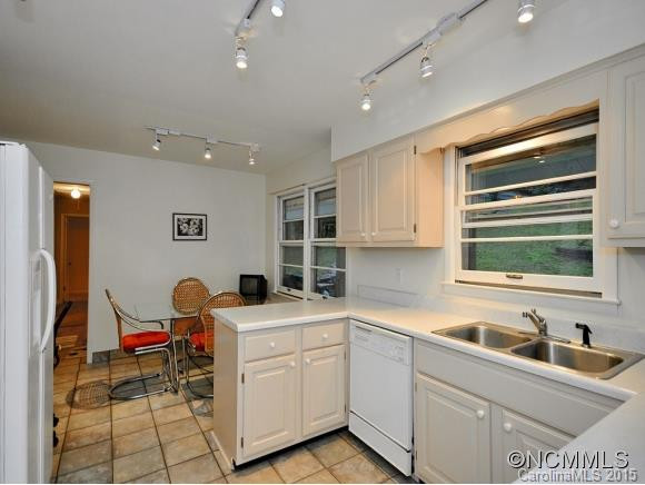 1591 Campbell Drive - Photo 2
