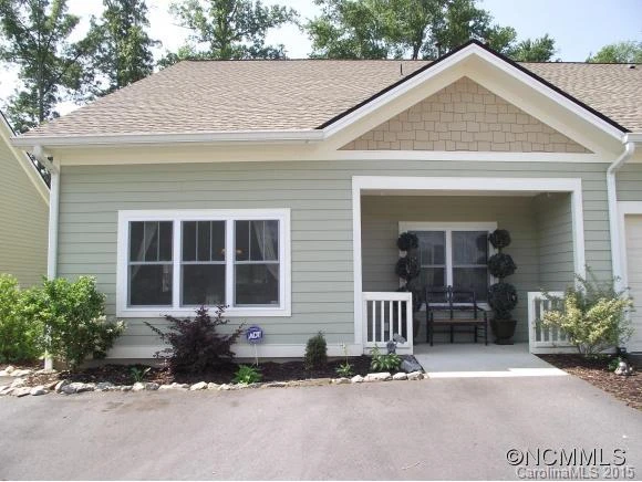 37 Fox Briar Drive