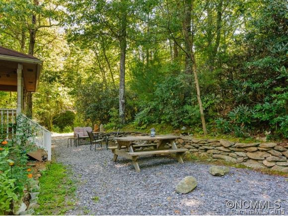 4 Blue Bird Lane - Photo 3