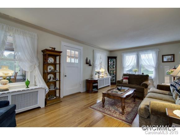 1621 Ridgewood Boulevard - Photo 4