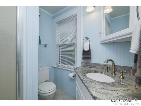 1621 Ridgewood Boulevard - Photo 10