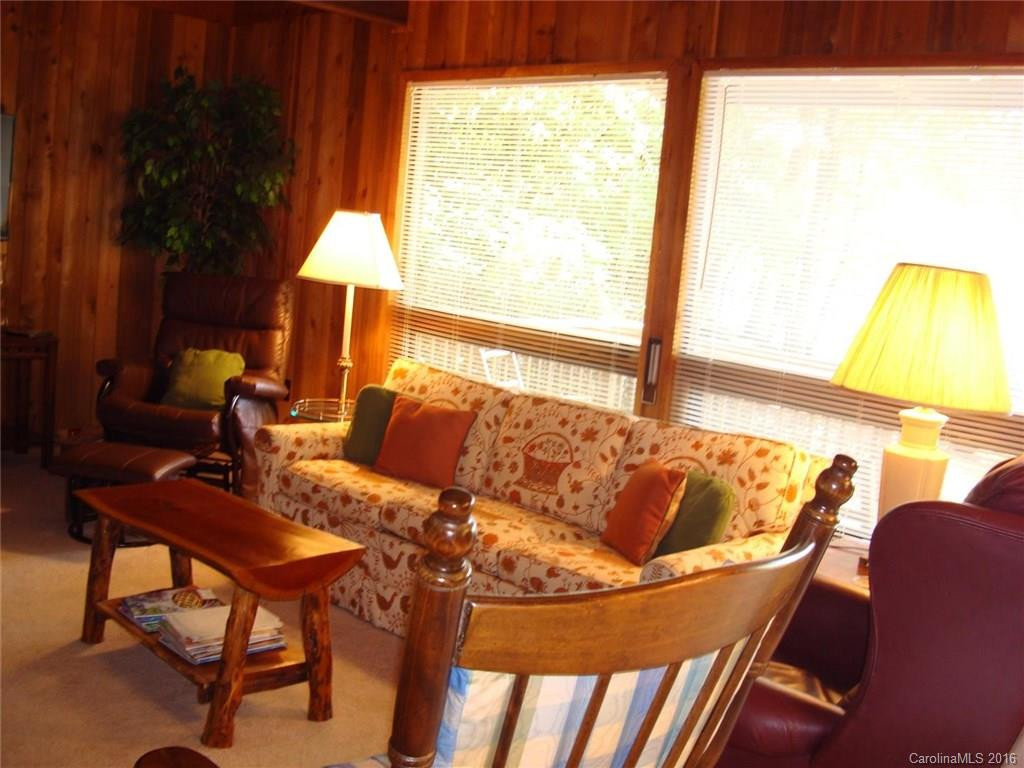 430 Oakridge Lane - Photo 5
