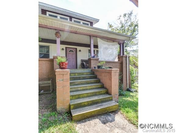 118 Bartlett Street - Photo 2