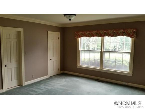 3850 Haywood Road - Photo 12
