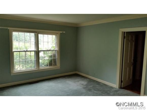 3850 Haywood Road - Photo 14