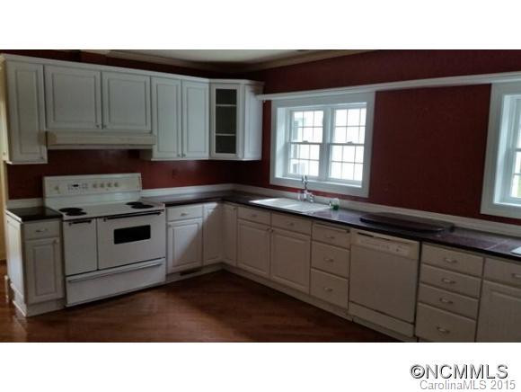 3850 Haywood Road - Photo 5