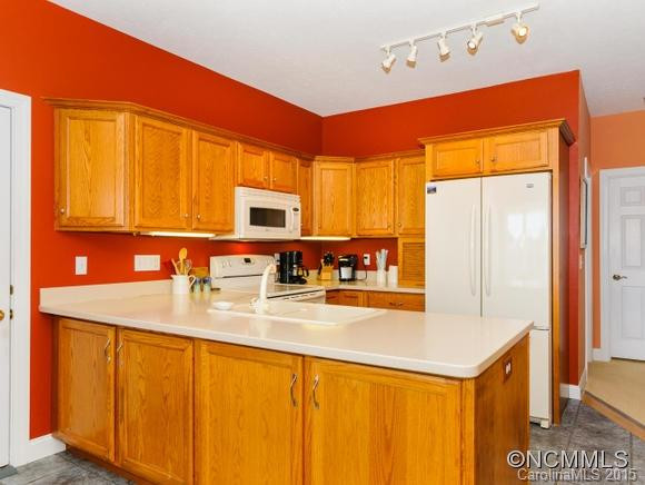 615 Carriage Commons Drive - Photo 8
