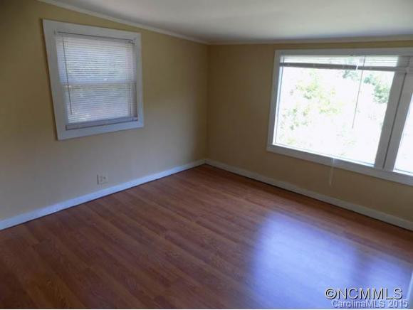 216 E Oakview Road - Photo 14