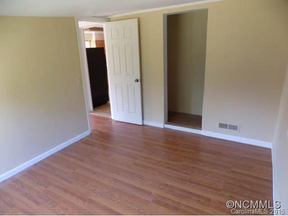 216 E Oakview Road - Photo 15
