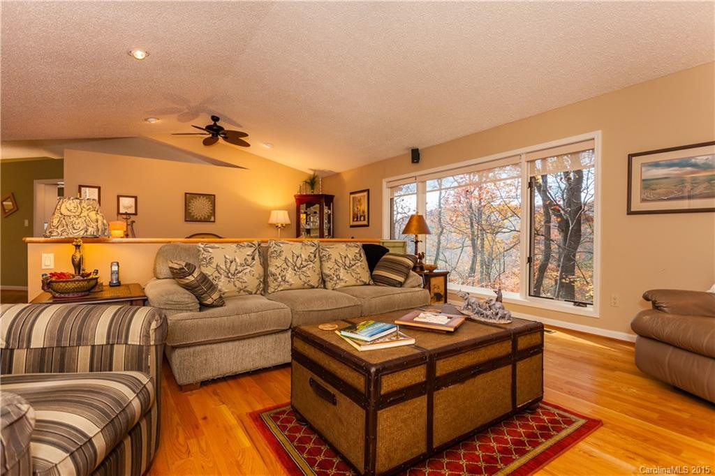 602 Upper Sondley Drive - Photo 2