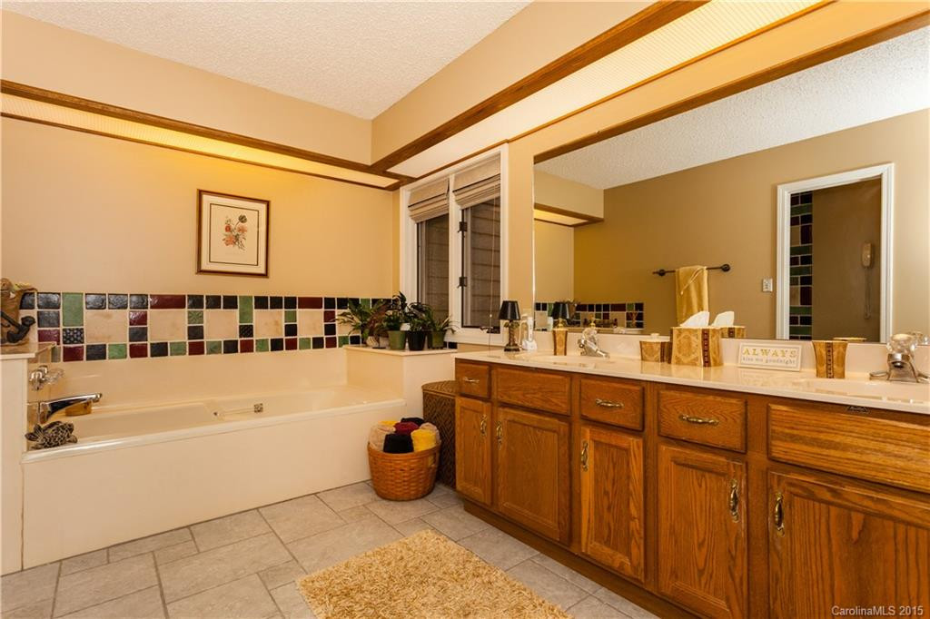 602 Upper Sondley Drive - Photo 14