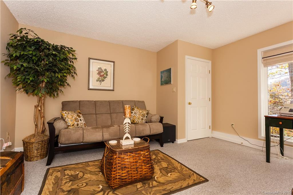 602 Upper Sondley Drive - Photo 18