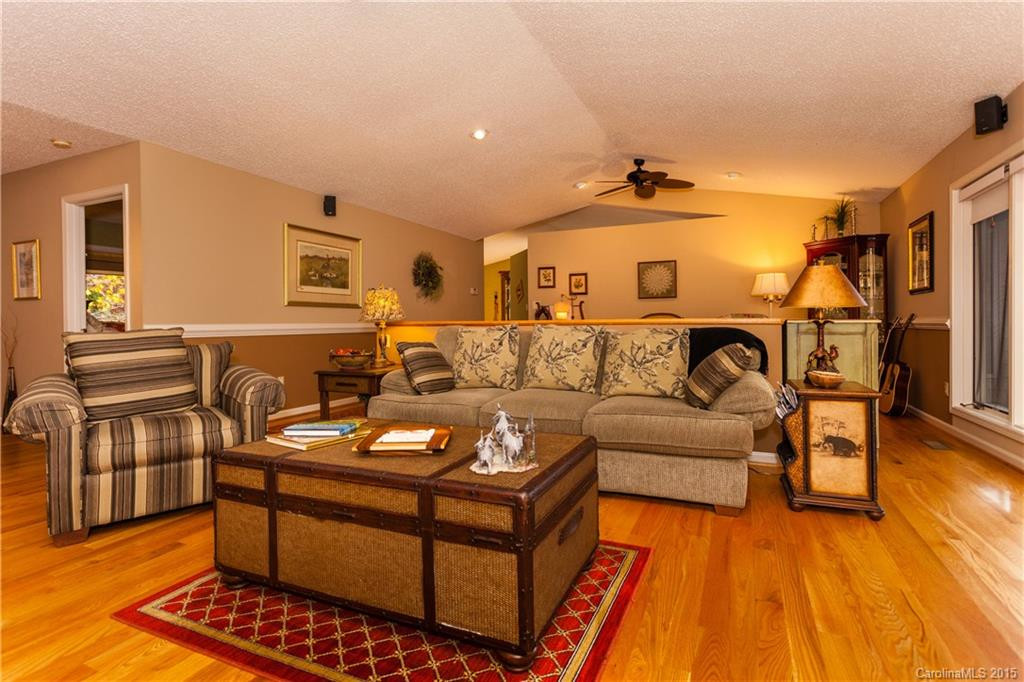 602 Upper Sondley Drive - Photo 4