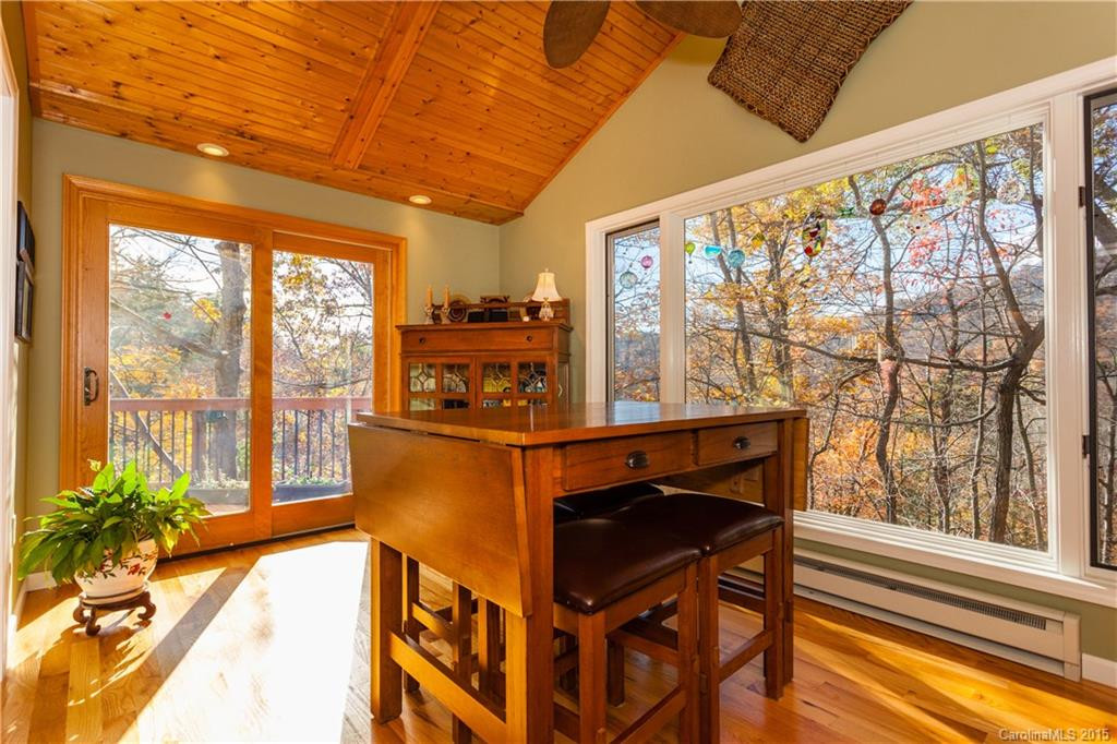 602 Upper Sondley Drive - Photo 5