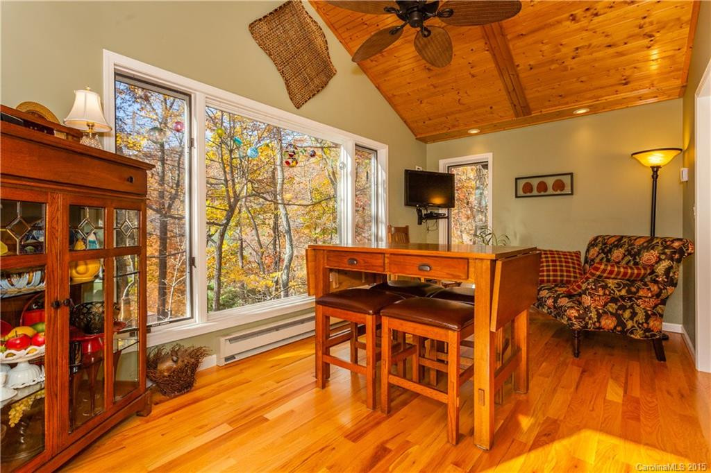 602 Upper Sondley Drive - Photo 6