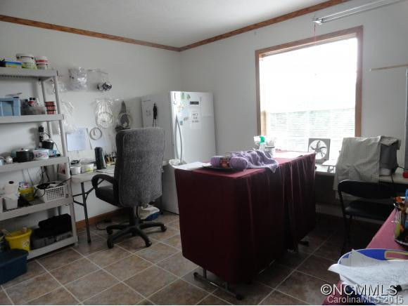 187 Mountain Shadow La. - Photo 14