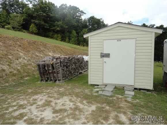 187 Mountain Shadow La. - Photo 20