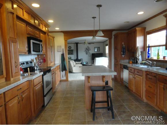 187 Mountain Shadow La. - Photo 4