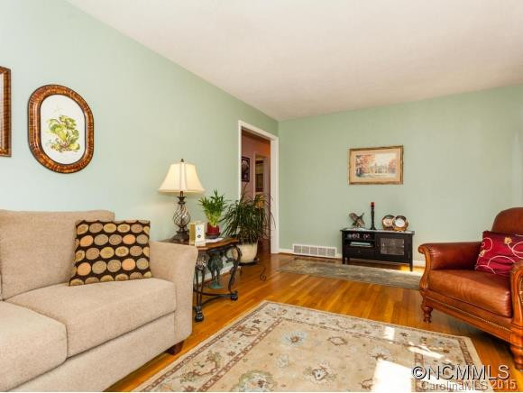 1080 Riceville Road - Photo 5