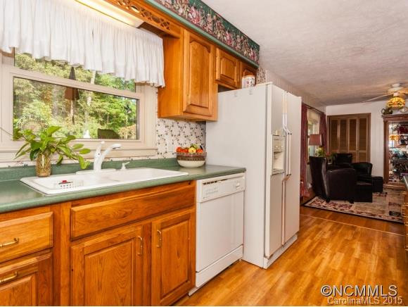 1080 Riceville Road - Photo 7