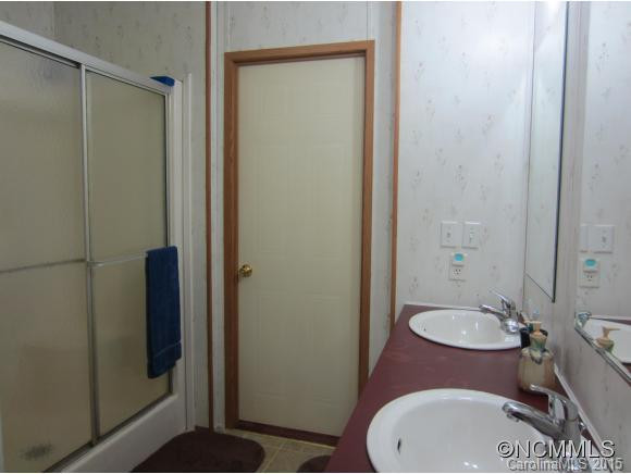 3 Shadow Oaks Drive - Photo 12
