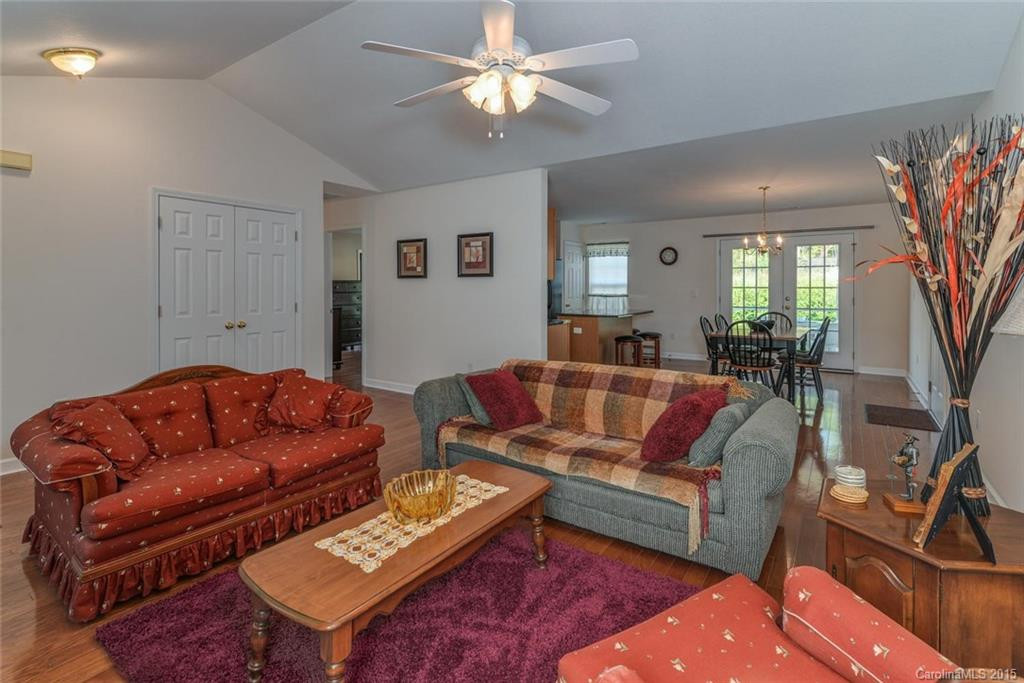 1 Olde Covington Way - Photo 5