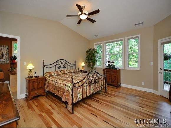 142 Woodburn Drive - Photo 12