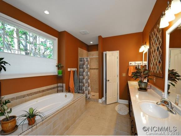 142 Woodburn Drive - Photo 13