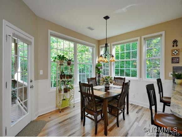 142 Woodburn Drive - Photo 6